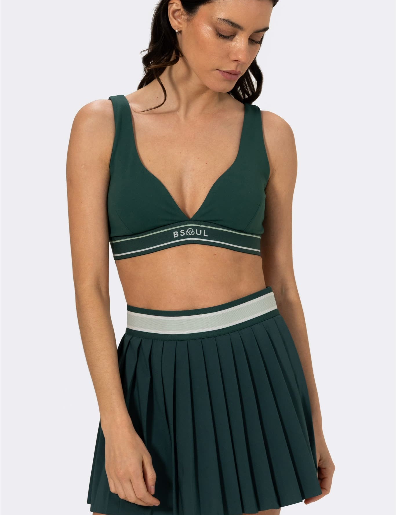 Dúo con falda verde