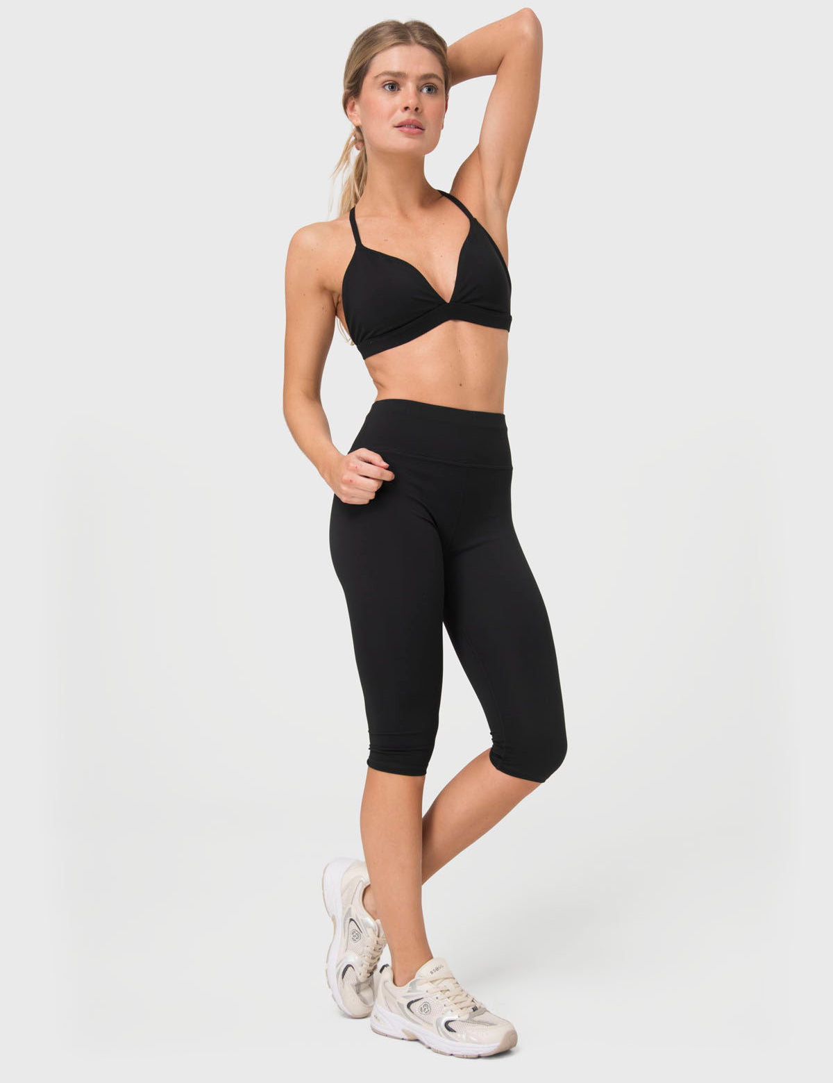 Leggings Capri Maite Aloe – Negro