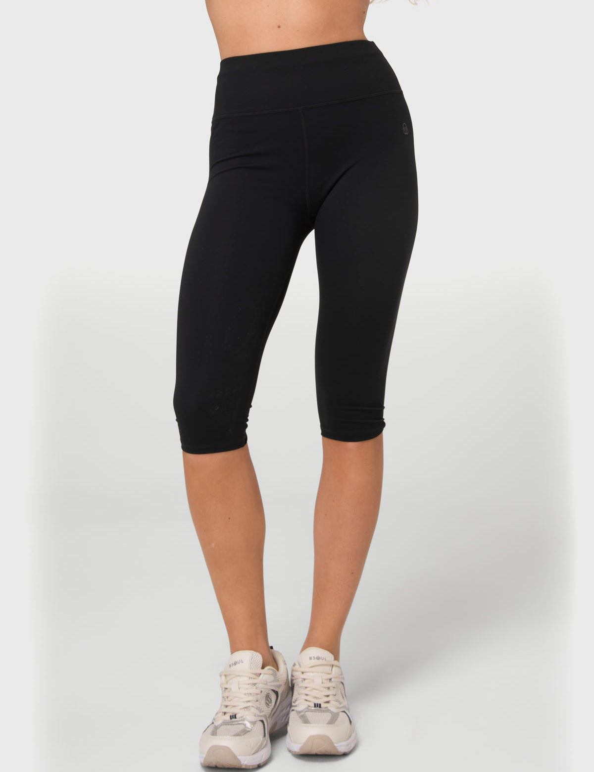 Leggings Capri Maite Aloe – Negro – 2